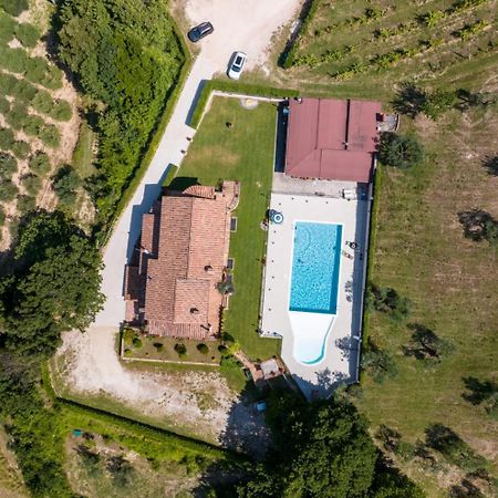 Agriturismo Isola Verde SantʼUrbano 외부 사진