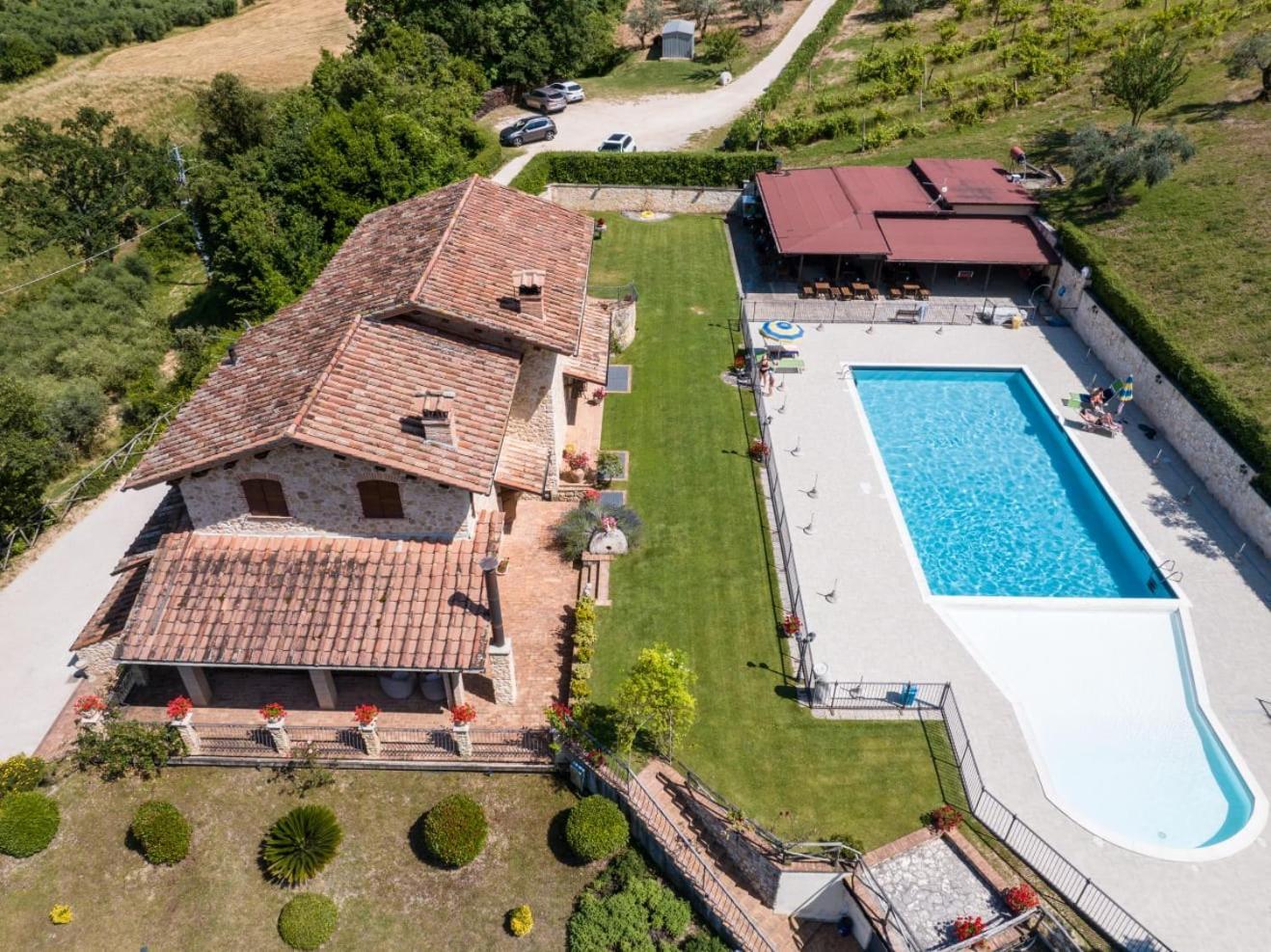 Agriturismo Isola Verde SantʼUrbano 외부 사진