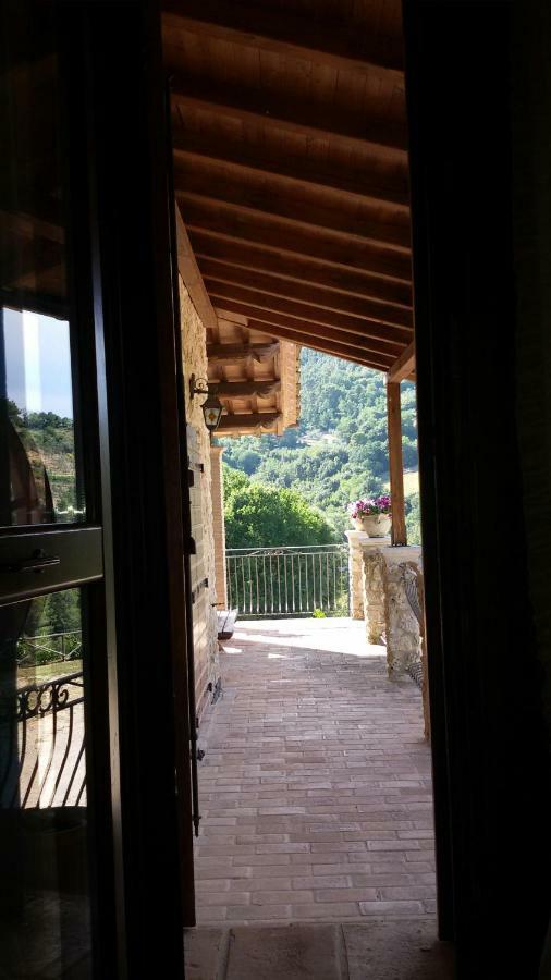 Agriturismo Isola Verde SantʼUrbano 외부 사진