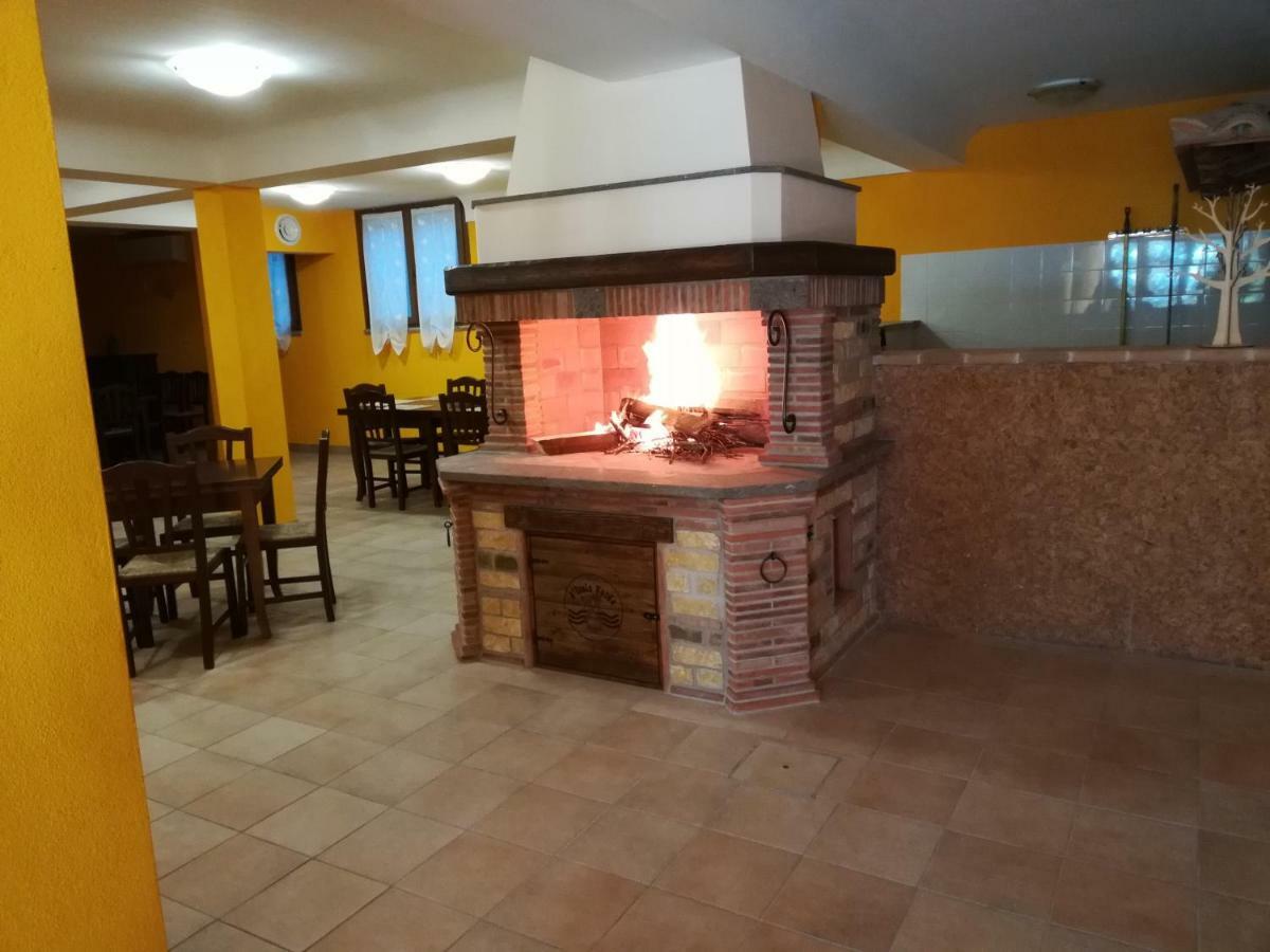 Agriturismo Isola Verde SantʼUrbano 외부 사진