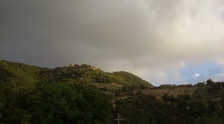 Agriturismo Isola Verde SantʼUrbano 외부 사진